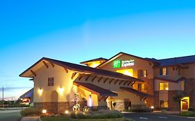 Holiday Inn Express Turlock By Ihg